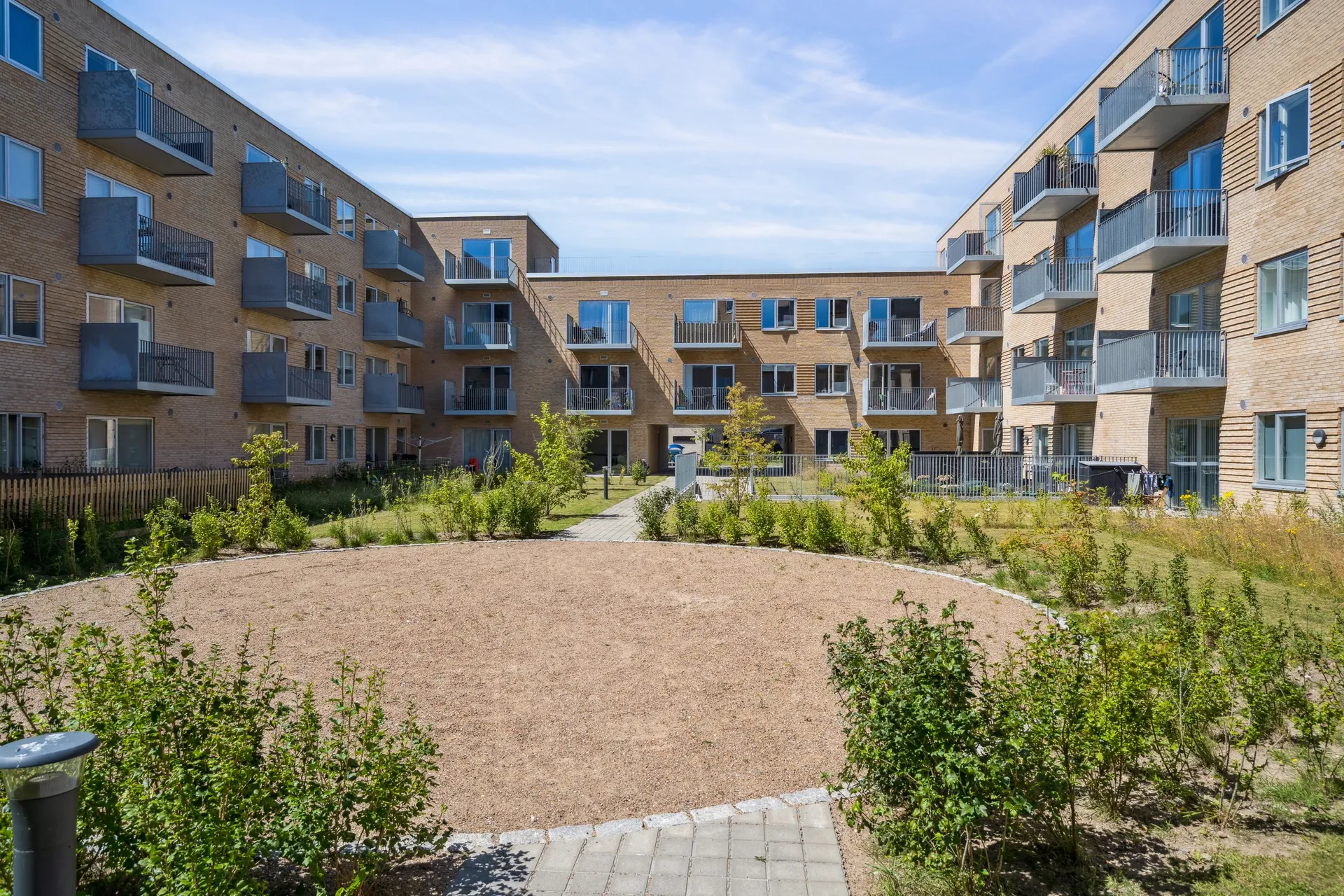 Moderne 2-værelseslejlighed med terrasse i Tilst - Foto 1