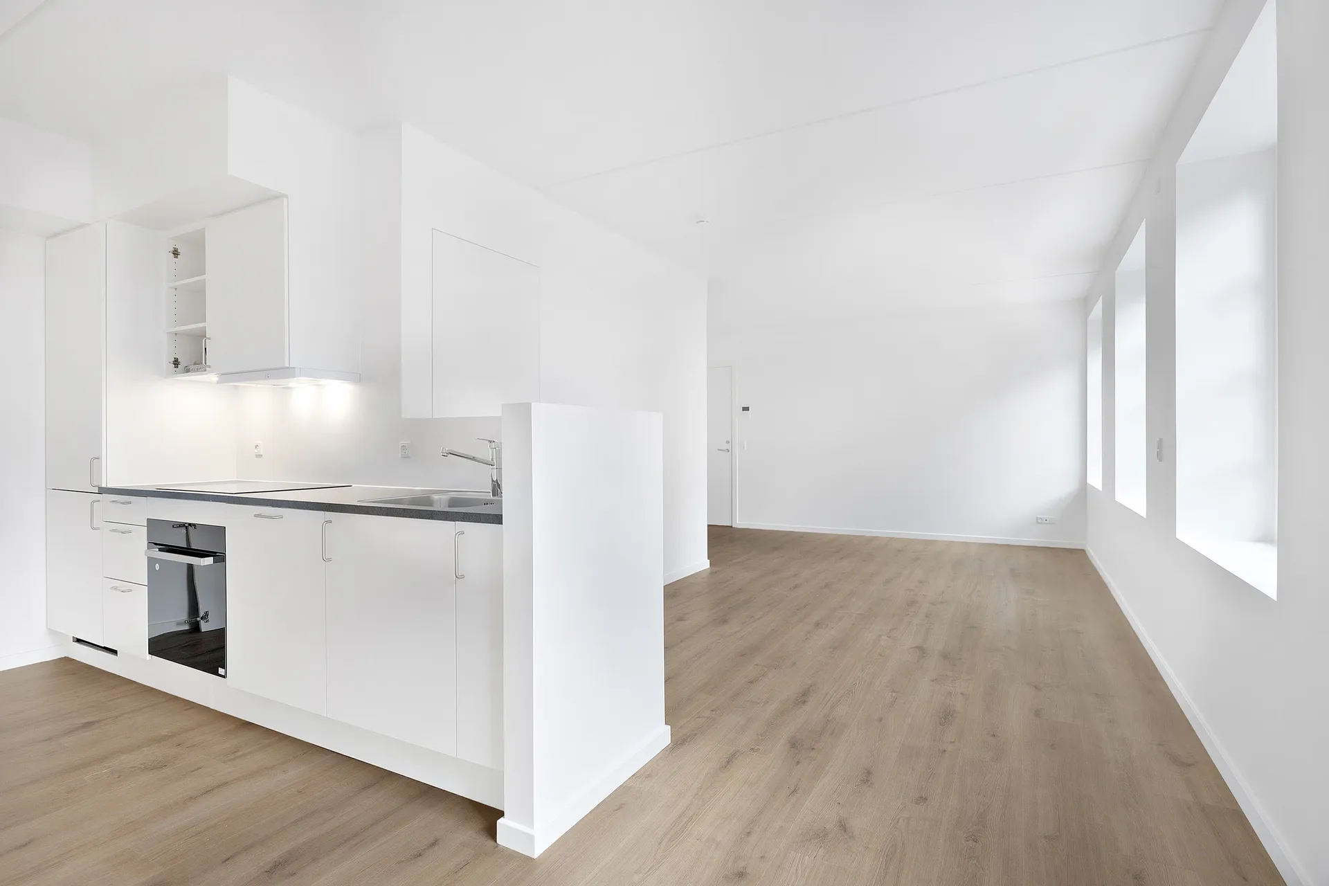 Charmerende 2-værelses lejlighed med terrasse i centrale Frederikssund - Foto 1