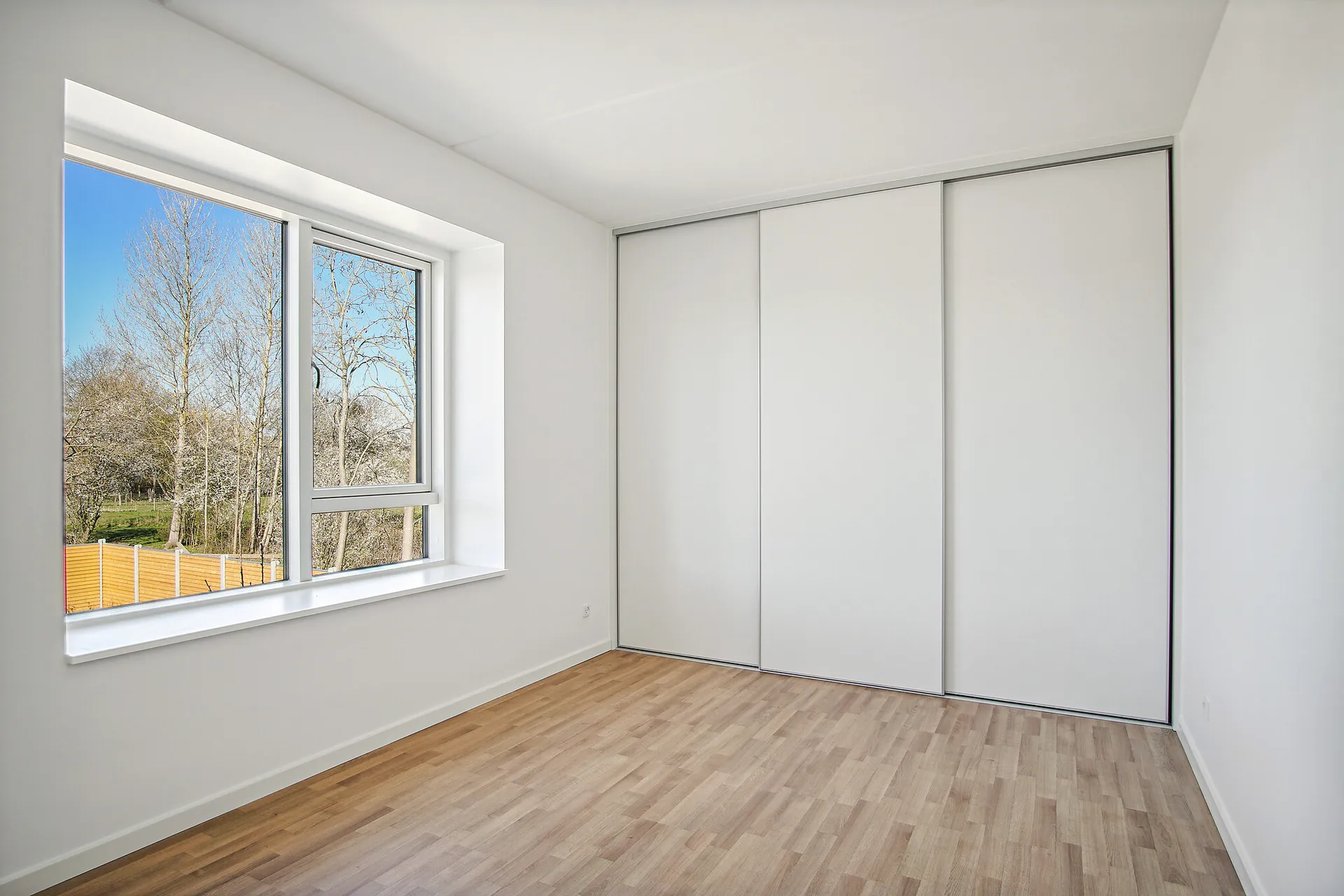 Flot og lys 2-værelses lejlighed med grønne omgivelser - Foto 4