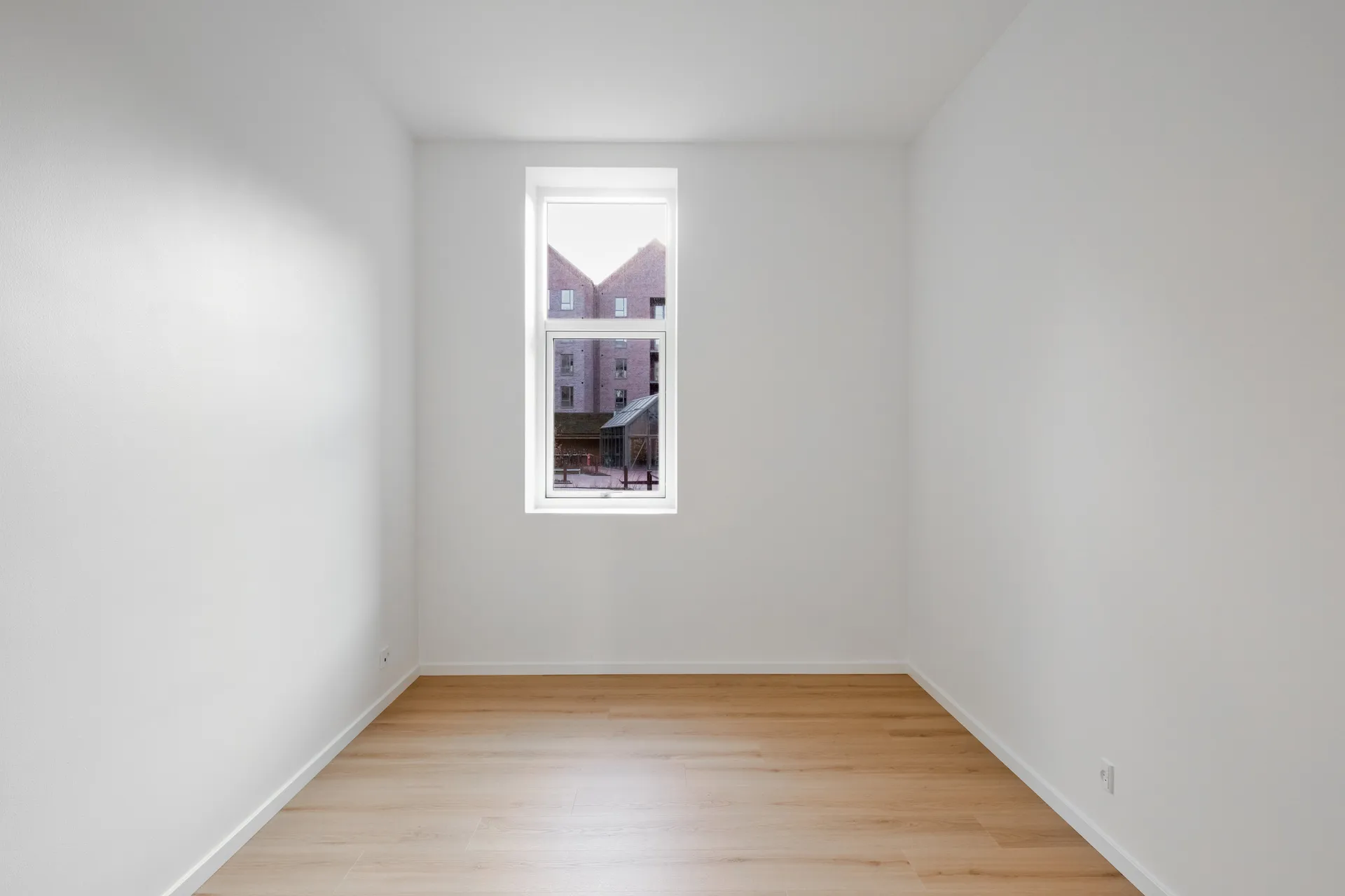 Rummelig 3-værelses lejlighed med vestvendt terrasse i Aalborg - Foto 4