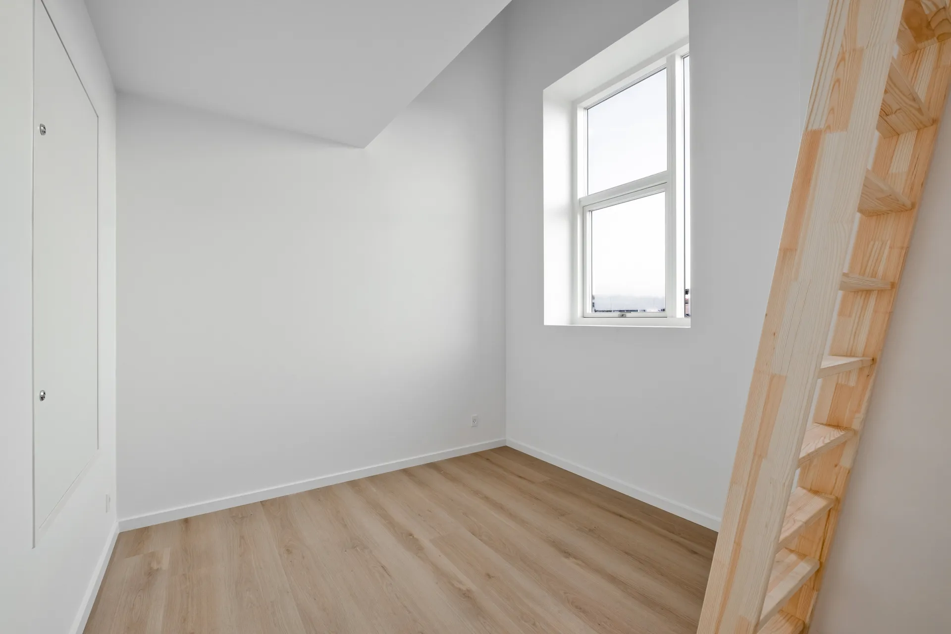 Rummelig 3-værelses lejlighed med vestvendt terrasse i Aalborg - Foto 5