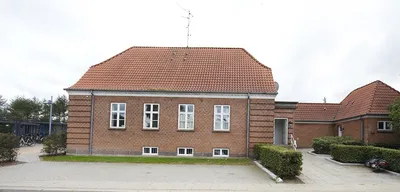 Charmerende 48m² studielejlighed i historisk stationsbygning - Engesvang centrum